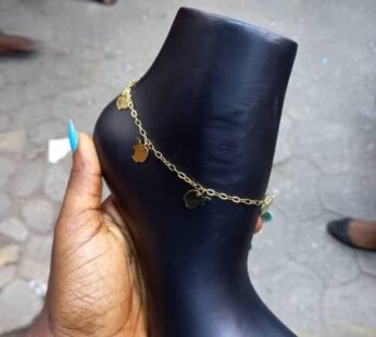 Shoe or Leg Chain Display