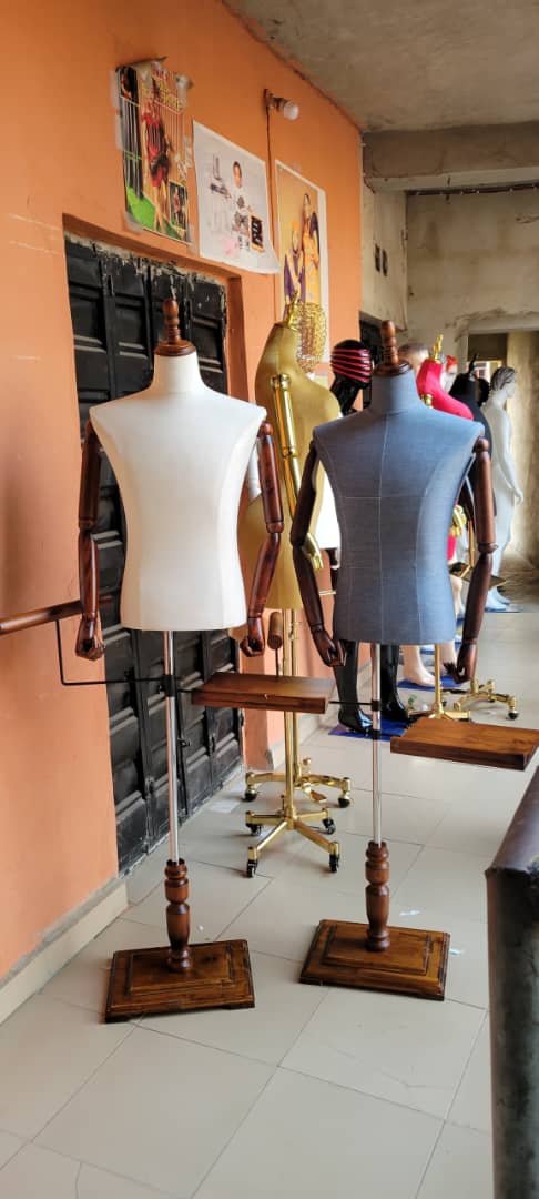 MEN SUITS STRUCTURE