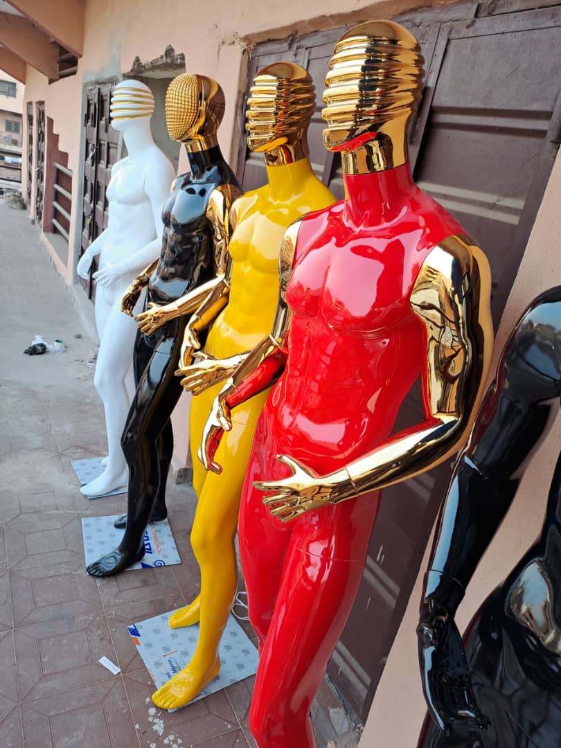 MEN FIBER GLASS MANNEQUIN